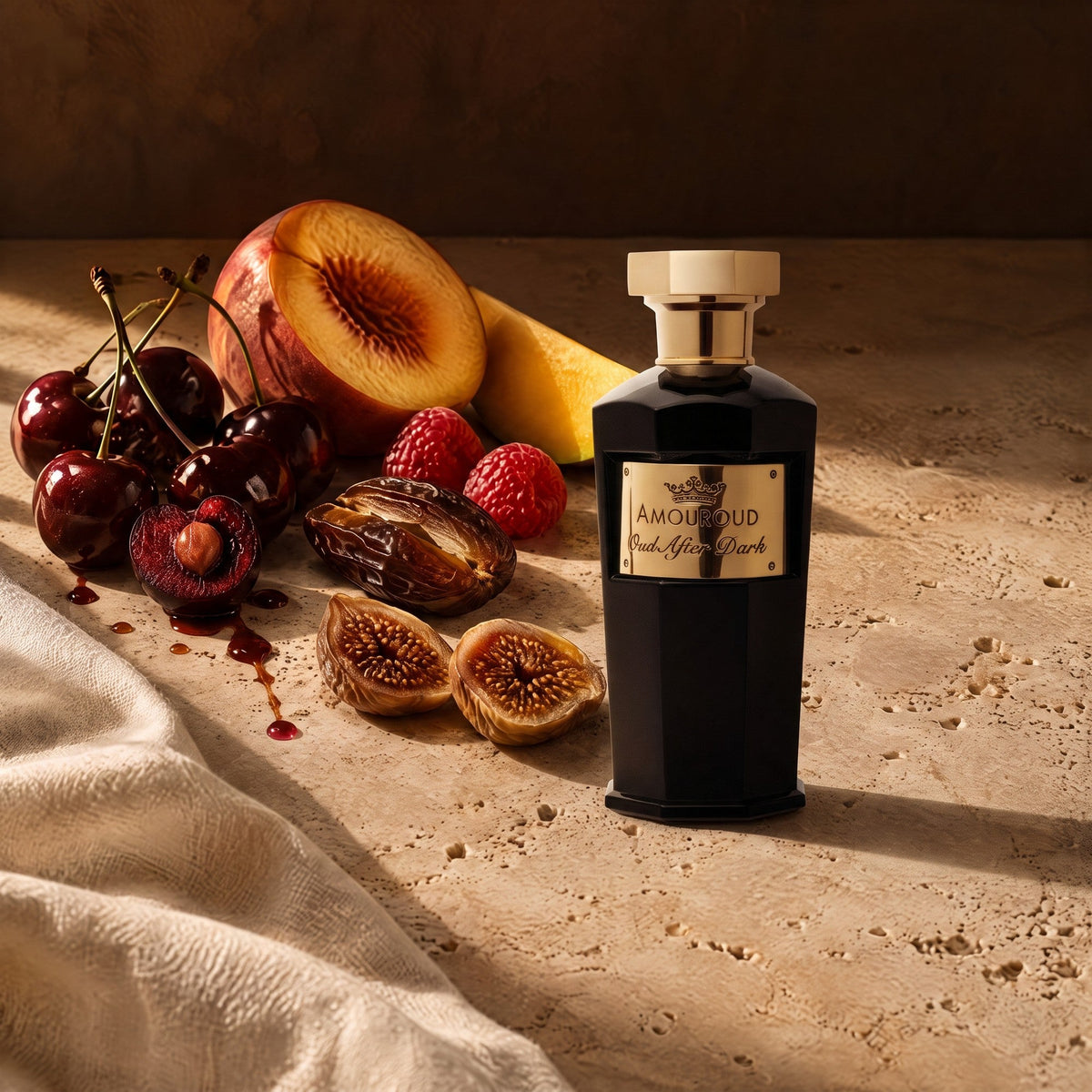 Amouroud Oud After Dark flacon, cerises, peche, figues et prune