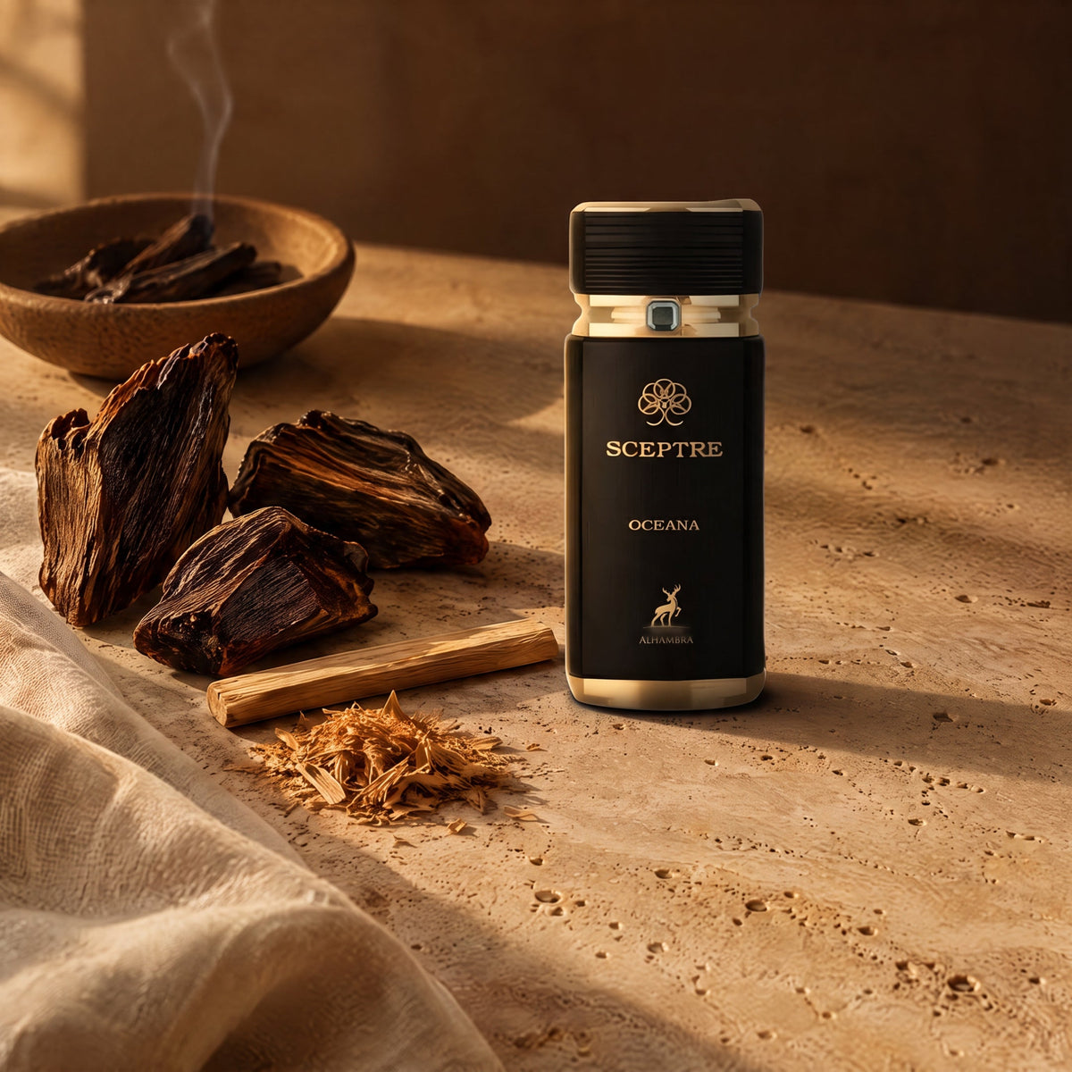 Maison Alhambra Sceptre Oceana, mise en scène oud et bois précieux