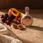 Lattafa Fakhar, mise en scène fruits rouges et fruits mûrs