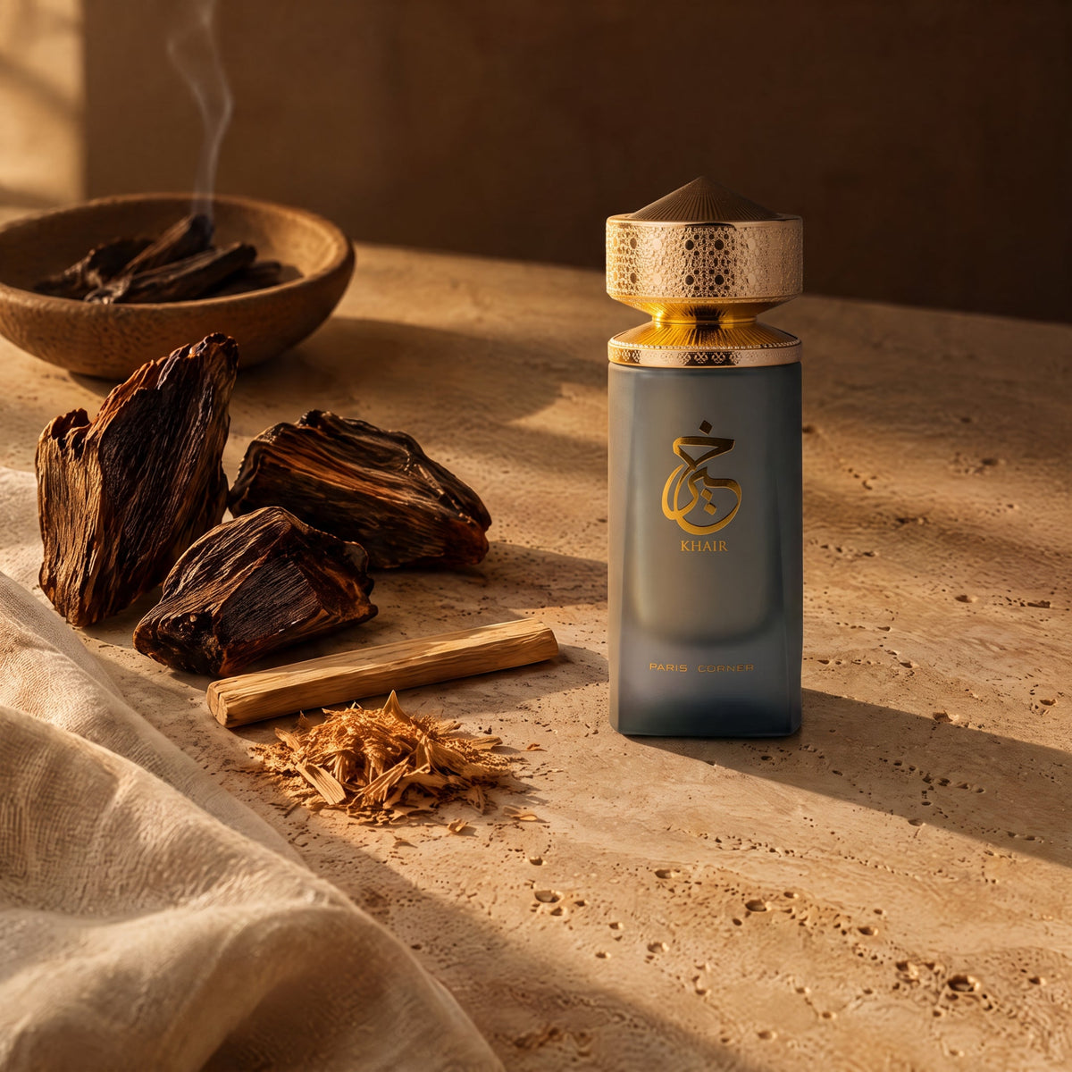 Paris Corner Khair, mise en scène oud et bois précieux