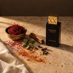 Swiss Arabian Shaghaf Oud Aswad, mise en scène safran et épices du Golfe