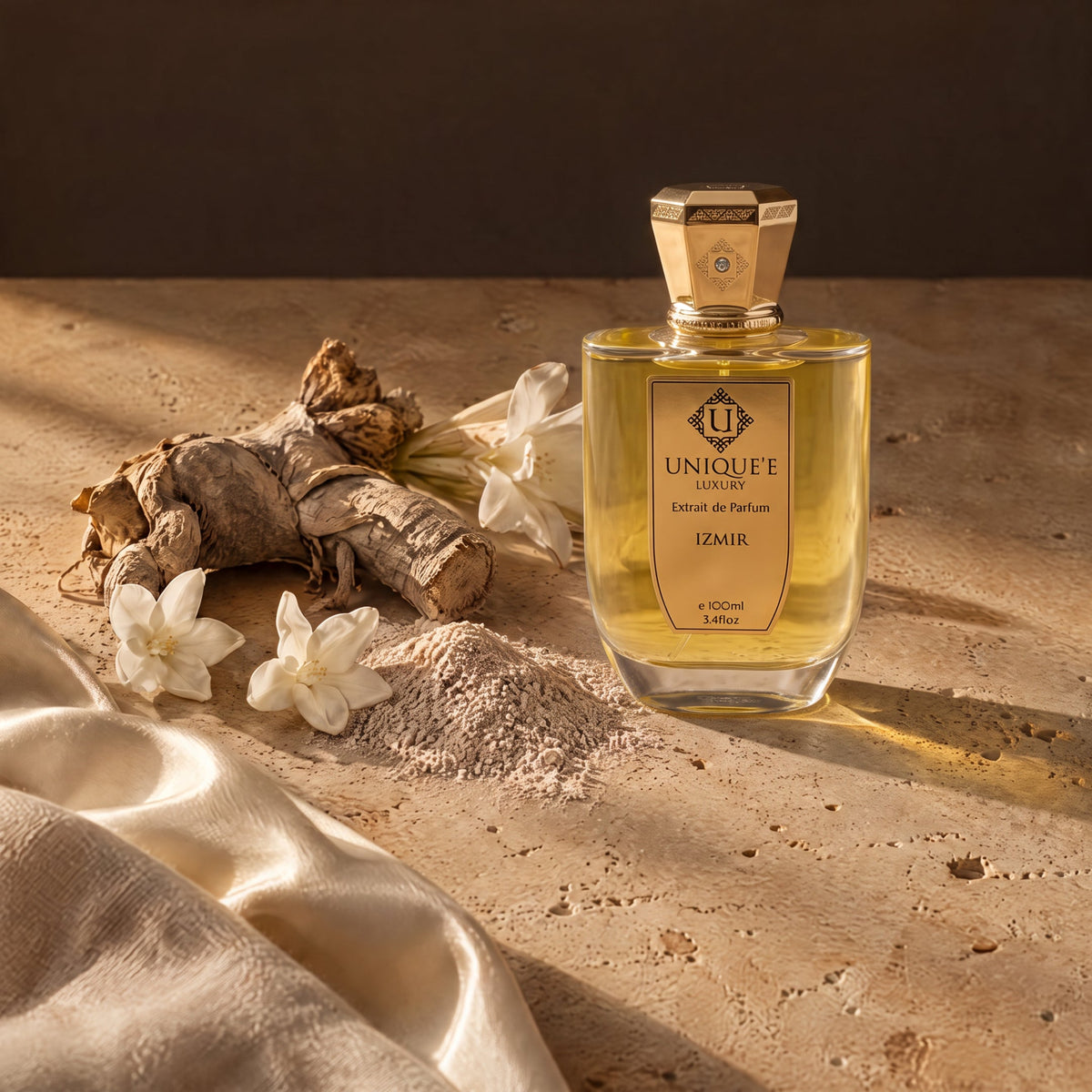 Unique'e Luxury Izmir, mise en scène iris et fleurs blanches